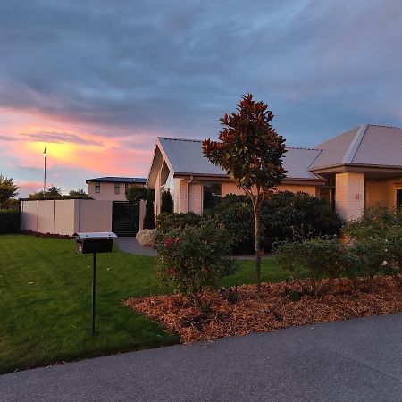 Courtenay B & B Kaiapoi エクステリア 写真
